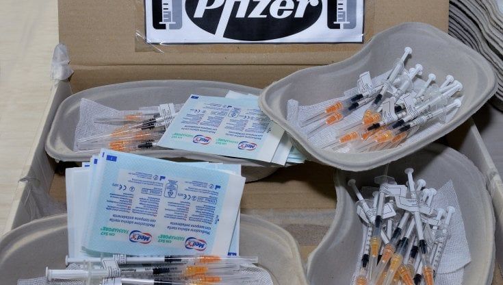  Mascherine all’aperto per difendersi da Omicron