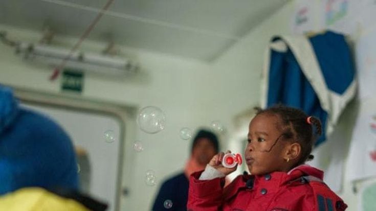 Più di 10mila bambini soli in mare: i minori non accompagnati nel Mediterraneo
