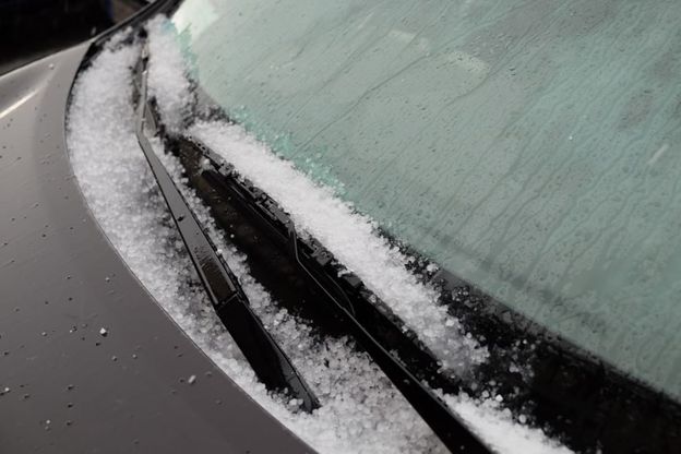 Grandine in citt&agrave; e marted&igrave; arriva la neve