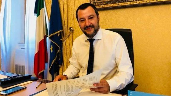Migranti, Salvini frena sull'accordo: "Non mi fido delle parole, vediamo i fatti"