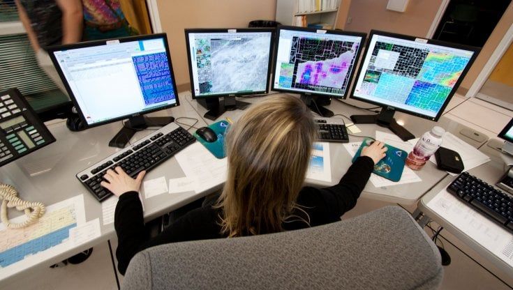 Una giornata dedicata alle donne nella scienza: “Nelle professioni hi-tech va allargata la quota rosa”