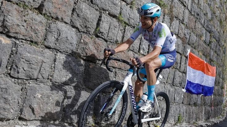 Antonio Tiberi: “Al Giro con ambizioni altissime, proverò a complicare la vita a Pogacar. Il gatto ucciso? Ho ricevuto tante minacce sui social, ne sono uscito con la mia forza mentale”