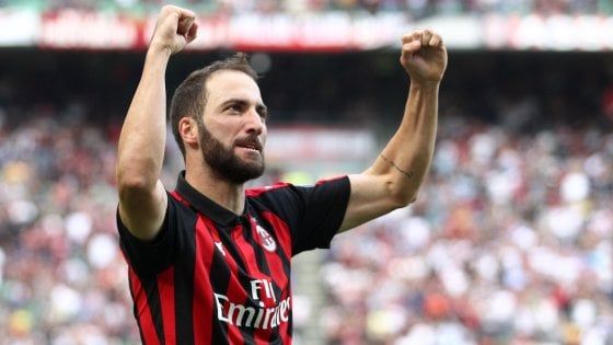 Milan, Musacchio è out 2 mesi ma Gattuso recupera Higuain