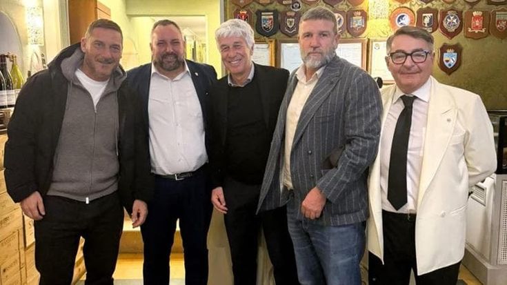 Francesco Totti, l’offerta della Roma all’ex capitano: “Ambasciatore per il centenario”