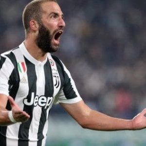 Napoli-Juve, convocato Higuain