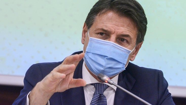 M5S, svolta sul finanziamento: sì al 2Xmille. Conte: "Basta ipocrisie, le risorse servono". La decisione agli iscritti sul web