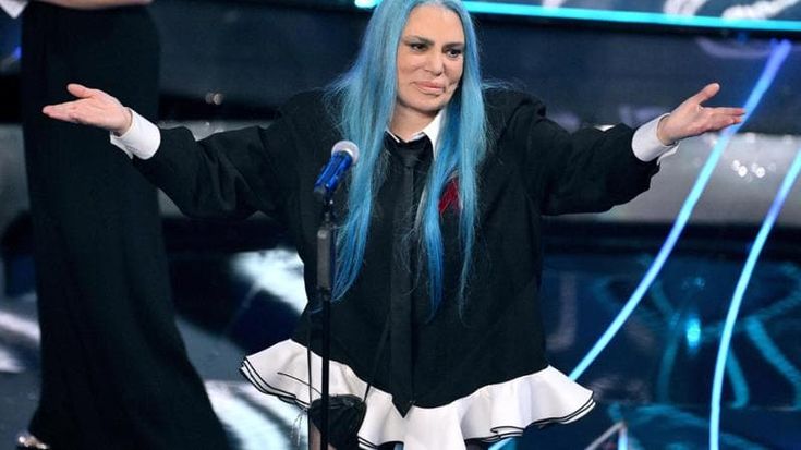 Loredana Bertè, la sua ‘confessione a cuore aperto’ la porta al primo posto, in alto verso il podio