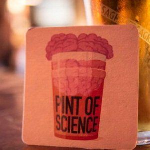 Ipnosi, realtà virtuale e parassiti: a Roma la scienza si fa al pub