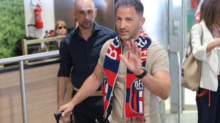Tedesco a Bologna: giro al Dall’Ara, poi la stampa. Occhi puntati sulle strategie del mercato