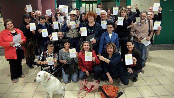 Milano, 300 firme su change.org: la battaglia dei cittadini per il negozio dove 'non si compra niente'