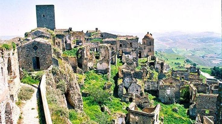 “Dalle imprese al turismo, salvare i borghi senza culle è ancora possibile”