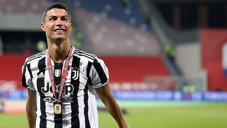 "Grazie per questo viaggio". Il post di Ronaldo che sa di addio