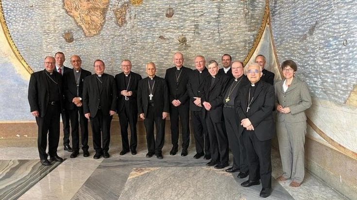 Chiesa, la svolta soft del sinodo tedesco (senza rompere con papa Leone)