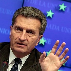 Effetto Brexit, buco di 10-11 miliardi l'anno su bilancio Ue. "Saranno necessari tagli"  