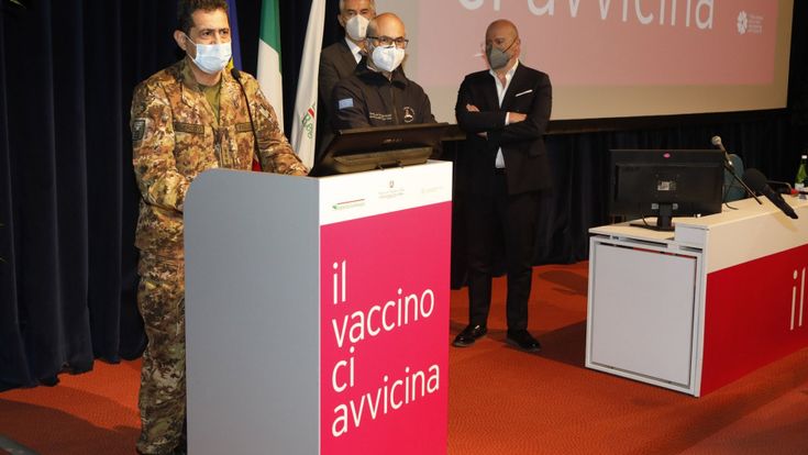 Vaccini, anziani al sicuro. Il governo accelera: 3 milioni di dosi in dieci giorni