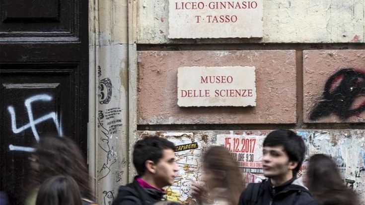 Roma, al liceo Tasso del 5 in condotta la lotta di classe la fanno mamma e papà