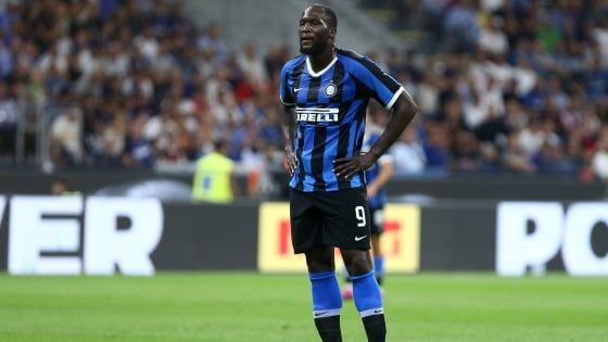 Serie A, nessuna sanzione per i cori razzisti contro Lukaku e Kessie