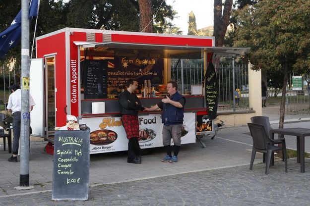 Coccodrillo, canguro e cammello per il Festival dello street food a Villa Fiorelli