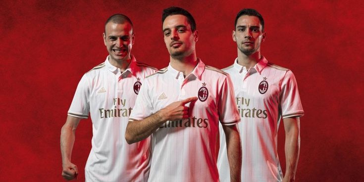 Milan "all white", svelata la maglia da trasferta