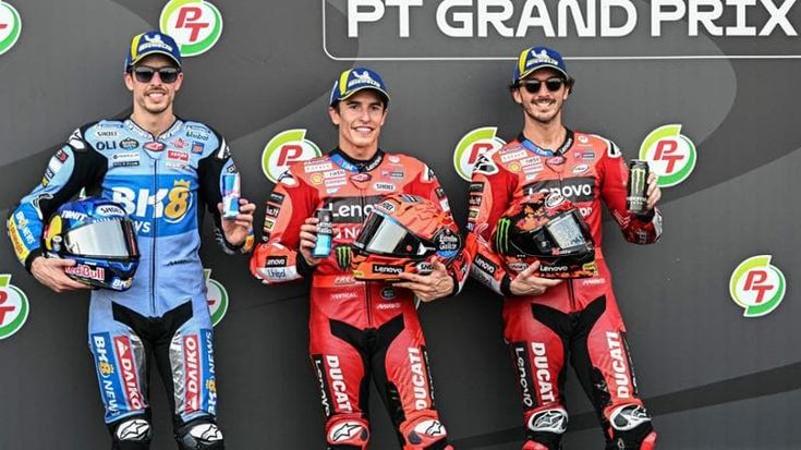 Marc Marquez in pole in Thailandia, in prima fila anche il fratello Alex e Bagnaia