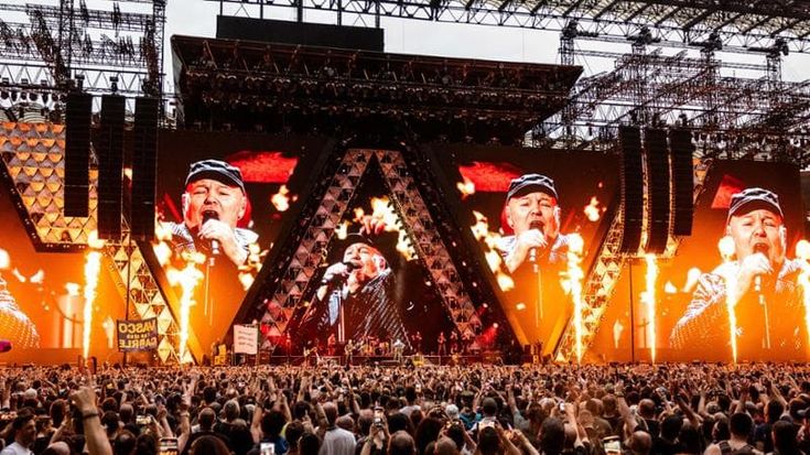 Vasco Rossi: “Lo stadio di San Siro? Sarebbe fantastico se venisse dedicato solo ai concerti”