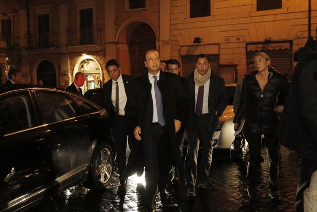 Pdl, falchi e colombe: il giorno della scissione