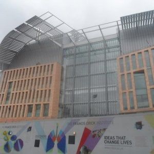 Gb, la regina inaugura il più grande istituto di ricerca biomedica in Europa