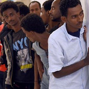 Rifugiati, la mappa nera dell’accoglienza stilata da "LasciateCIEntrare"