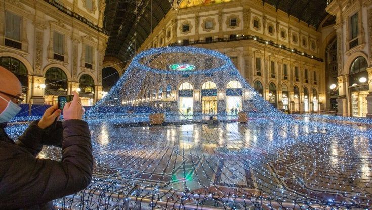 Coronavirus, il contagio rallenta: indice Rt a 1, 18. Se continua il calo il Natale sarà giallo
