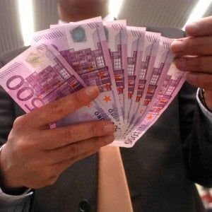 In Italia vince il contante: l'87% delle transazioni avviene in banconote