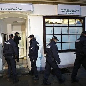 Germania, operazione contro l'integralismo islamico: al bando organizzazione salafita