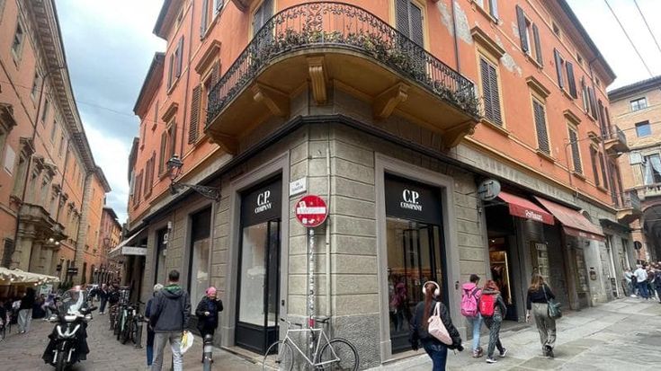 C.P. Company, nuovo store in centro e un libro su Osti