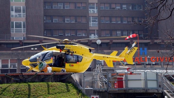 Incidenti stradali, 16enne muore nel Bresciano dopo essere uscito di strada con il motorino