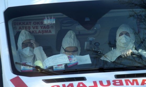 Coronavirus, due nuovi casi di presunti positivi a Firenze. Negativo al test il figlio dell'imprenditore contagiato