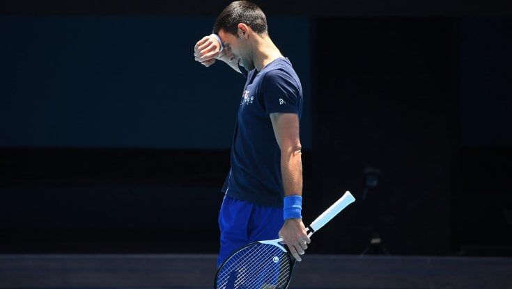 Il No Vax Djokovic tra errori, bugie e ammissioni: la ricostruzione giorno per giorno