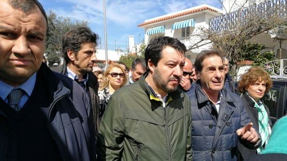 Ischia, Salvini nelle zone terremotate: "Un'emozione il voto al Sud"
