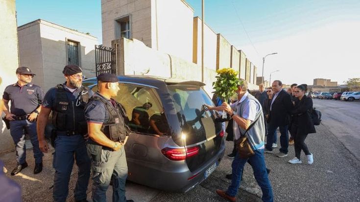 Castelvetrano rifiuta il film su Messina Denaro. Il Pd: lo proiettiamo noi