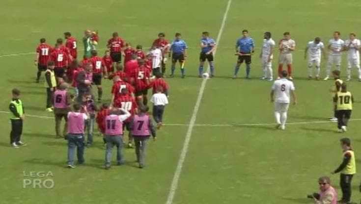 Foggia - Aversa Normanna 3-4