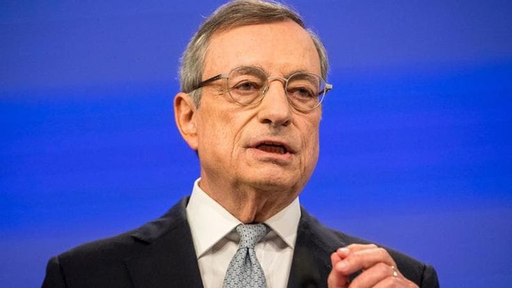 Draghi: “IA leva per la crescita, l’Europa punti su controllo dei dati”