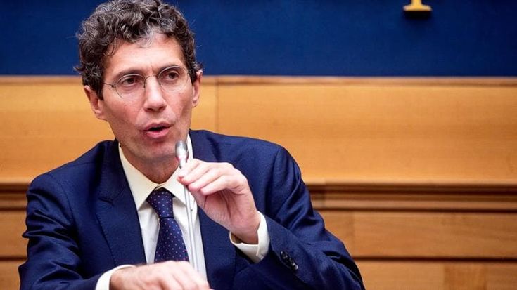 Europee, Magi prova a far dialogare Renzi, Calenda e Bonino: si farà la convention liberale. E si corteggia Cottarelli