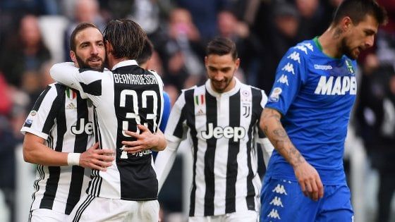 Juventus-Sassuolo 7-0, triplo Higuain e doppio Khedira. Tutto facile per i bianconeri