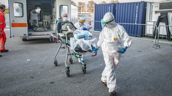Coronavirus, per la prima volta in Piemonte i ricoverati scendono sotto quota mille 