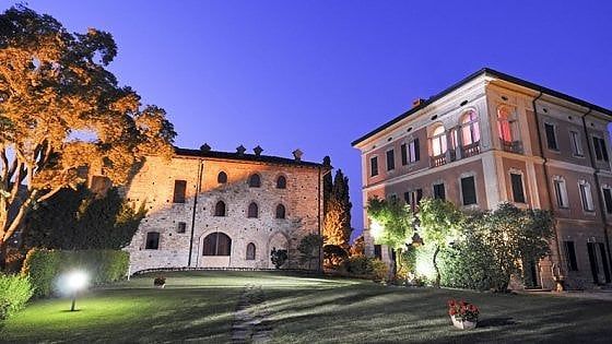 Che matrimonio tra Brianza e Sicilia nel Castello di Casiglio, a pochi chilometri da Como