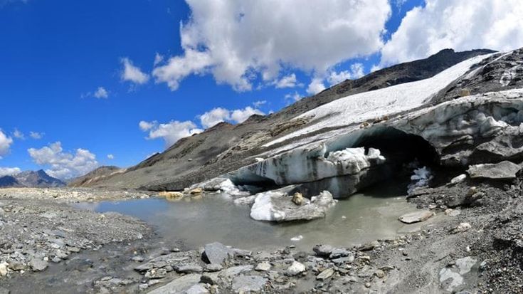 Inizia la sesta ondata di calore, i primi effetti: “Zero termico intorno ai 5.000 metri”