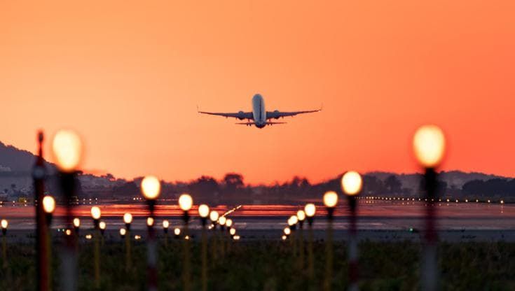 Trasporto aereo, una piattaforma digitale per spingere l’uso dei carburanti sostenibili