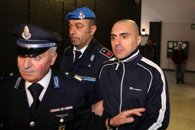 Molest&ograve; vigilante<br />2 anni e 2 mesi a Delfino