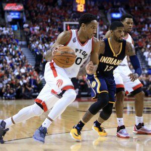 Basket, play-off Nba: Toronto e Atlanta in rimonta, Kerr miglior coach dell'anno