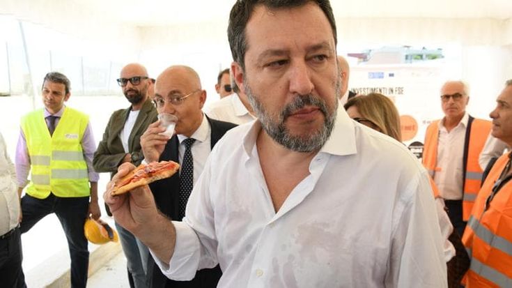 Salvini, il posseduto del condono