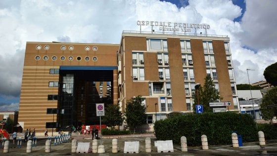 Bari, muore a 12 anni durante l'intervento per una frattura al femore: s'indaga per omicidio