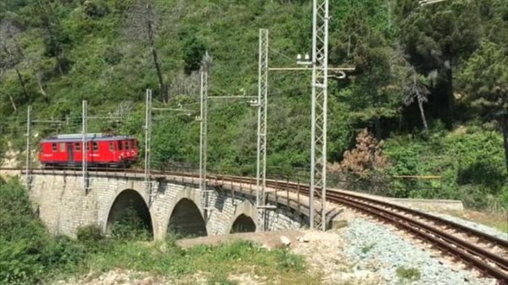 Ferrovia Genova-Casella, trenino fermo da sei mesi: doveva ripartire dopo tre settimane di lavori